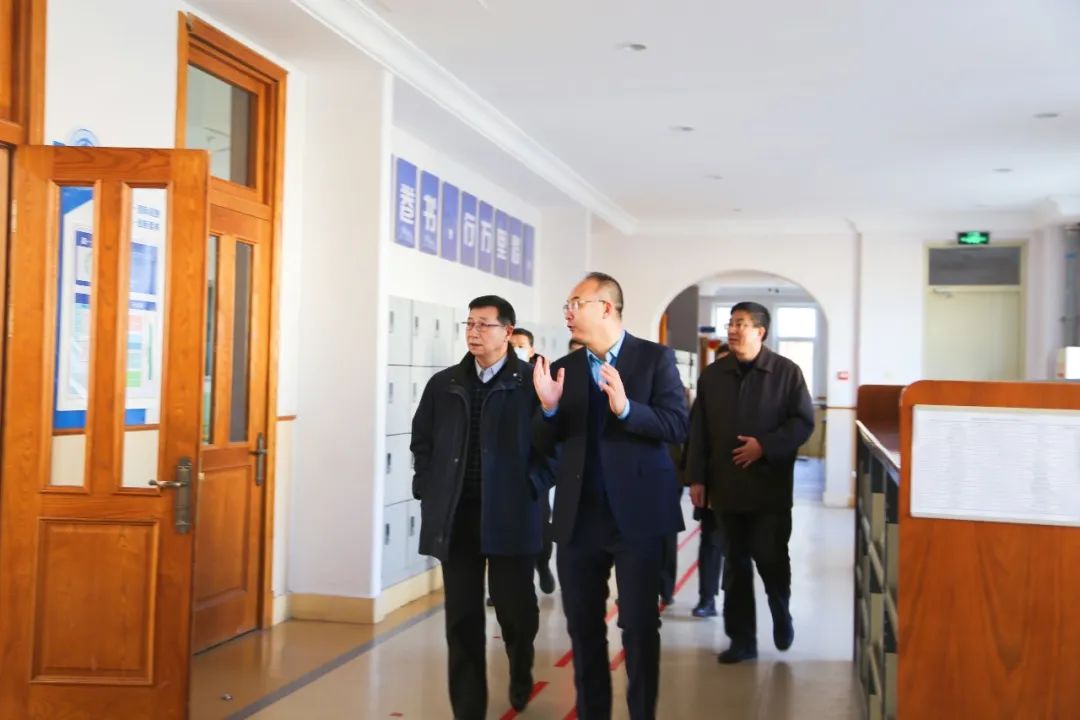 https://mmbiz.qpic.cn/mmbiz_jpg/B14dOictS8Lo0u8OMicEIsjKOHg6zzLibibRBd7XDq5BIIcYDu1fSz6sUAfbMib6aO62uw93937H7wxhI8CYylMXUrQ/640?wx_fmt=jpeg